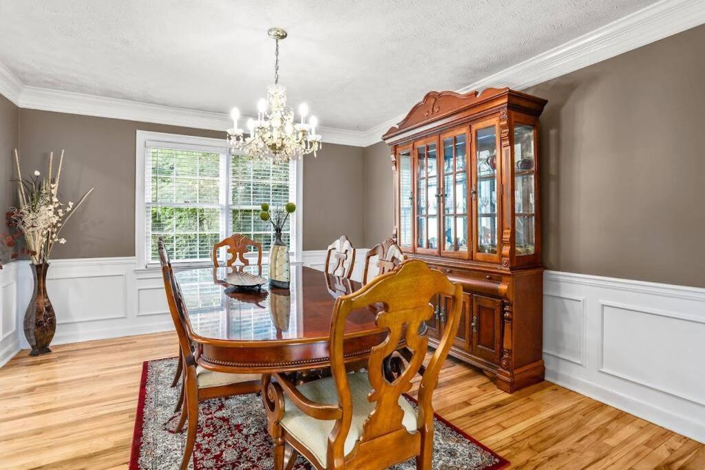 Lovely 5Bed, 3-Fullbath ! 5Min To Free Way I-85 Lawrenceville Exterior photo