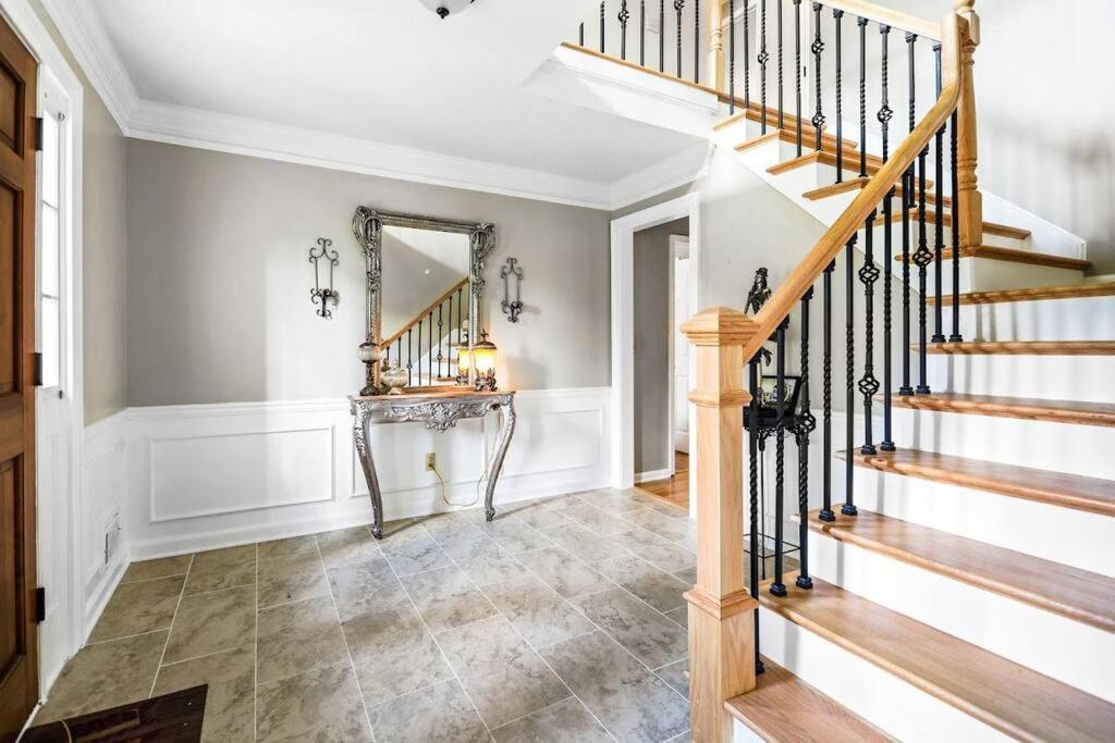 Lovely 5Bed, 3-Fullbath ! 5Min To Free Way I-85 Lawrenceville Exterior photo