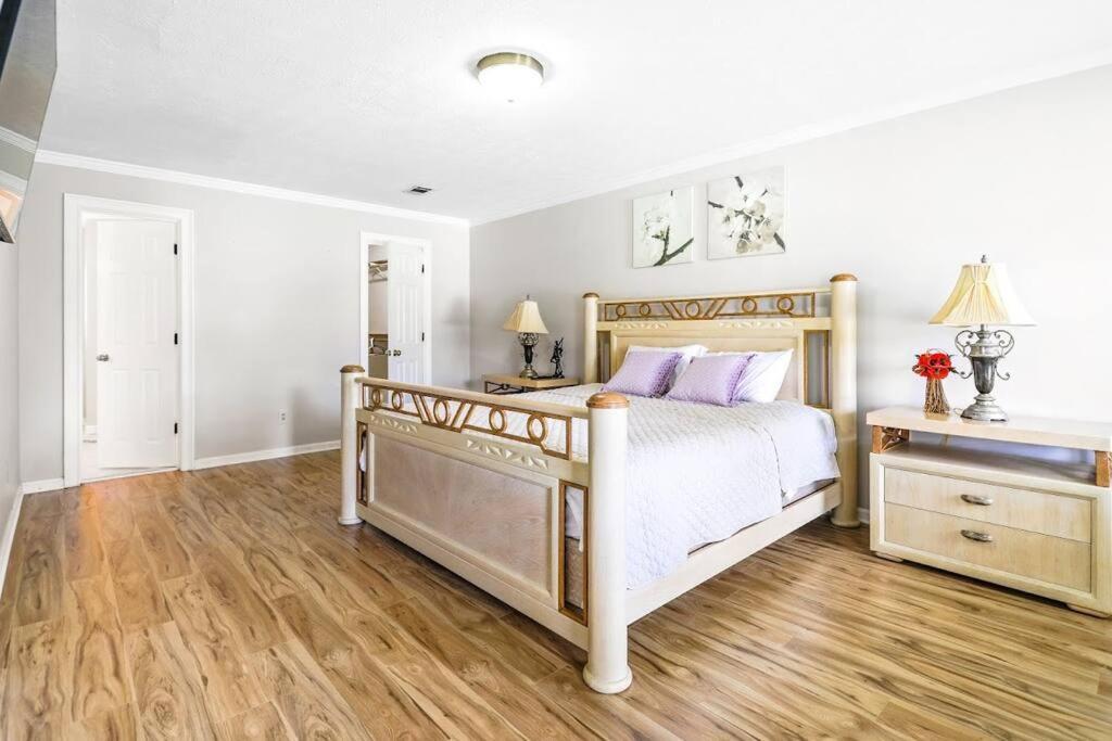 Lovely 5Bed, 3-Fullbath ! 5Min To Free Way I-85 Lawrenceville Exterior photo
